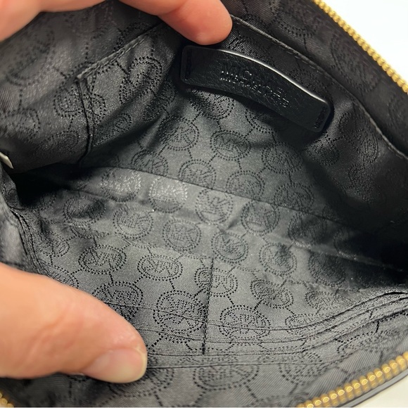 Michael Kors Jet Set Black Pebbled Leather Wristlet Wallet - Picture 4 of 7